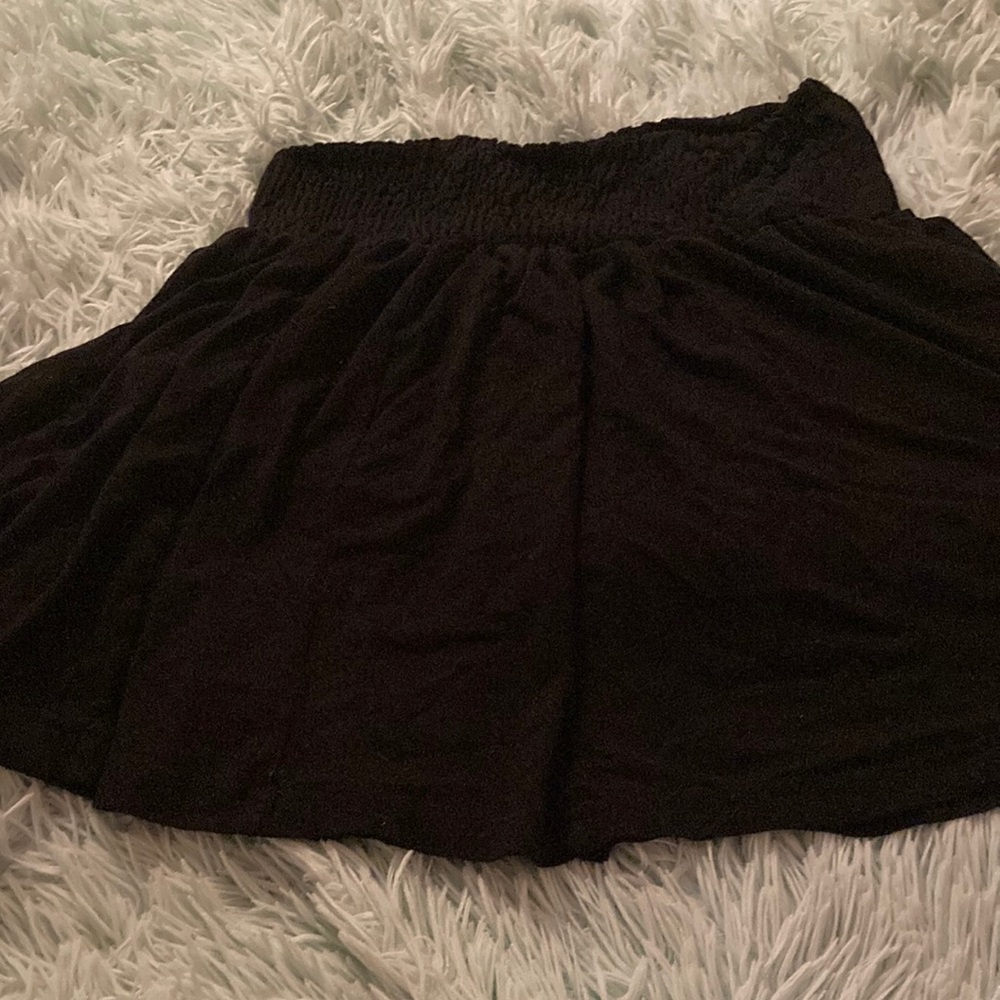 Cute short black skirt